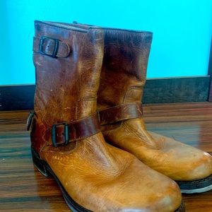 FRYE Veronica Ankle Boots Size 9B Zip Back